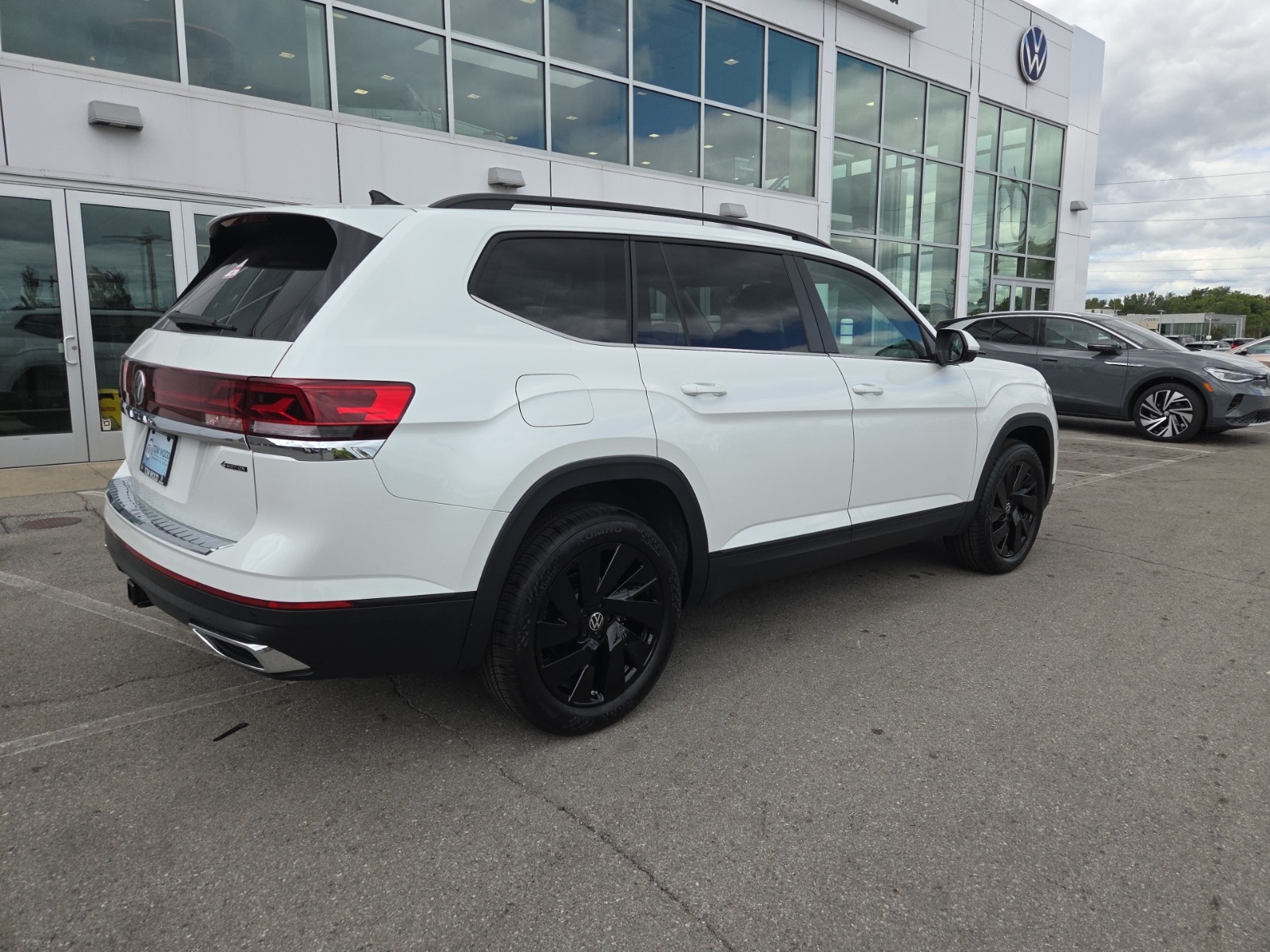 new 2026 Volkswagen Atlas car