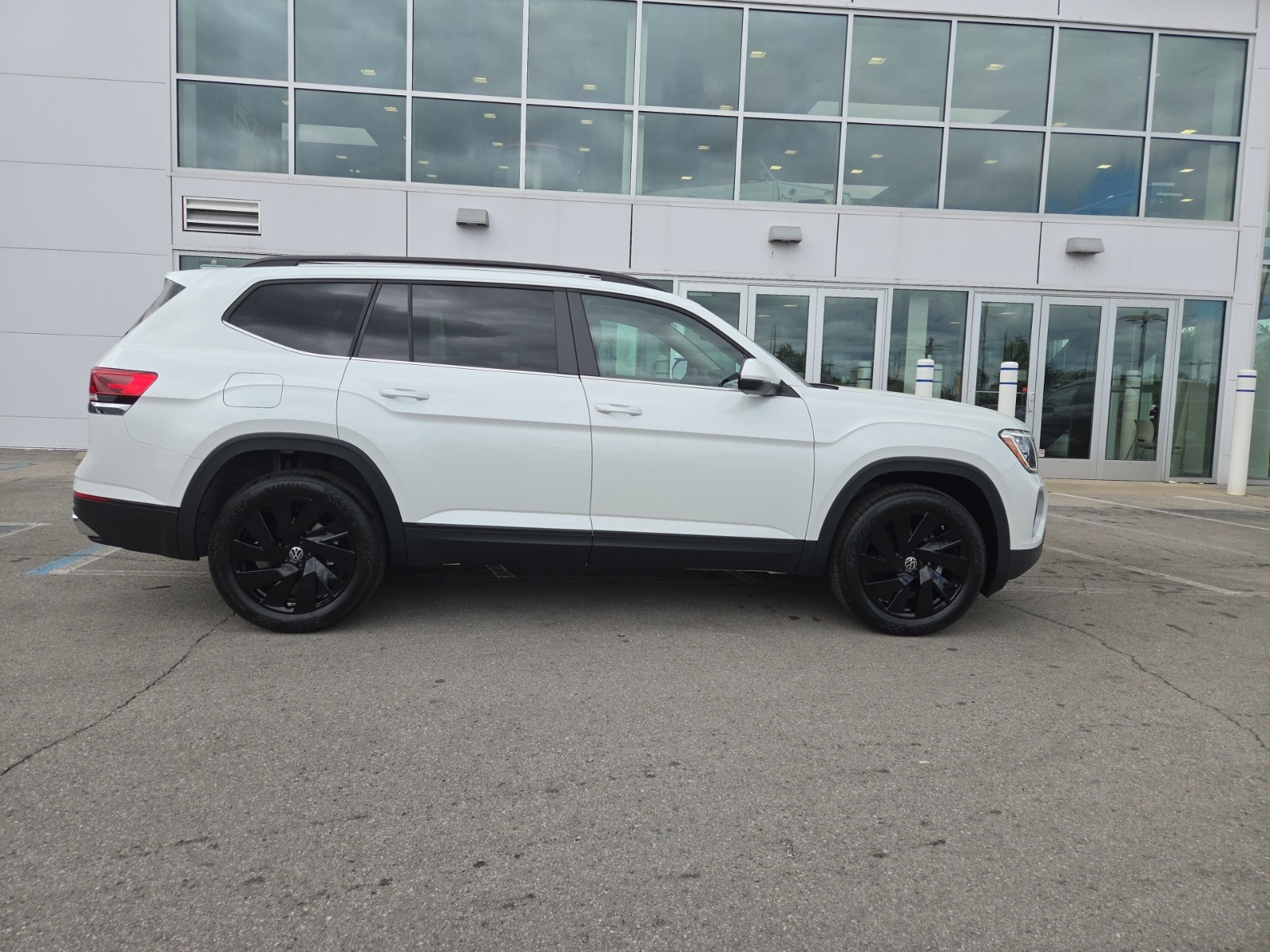 new 2026 Volkswagen Atlas car