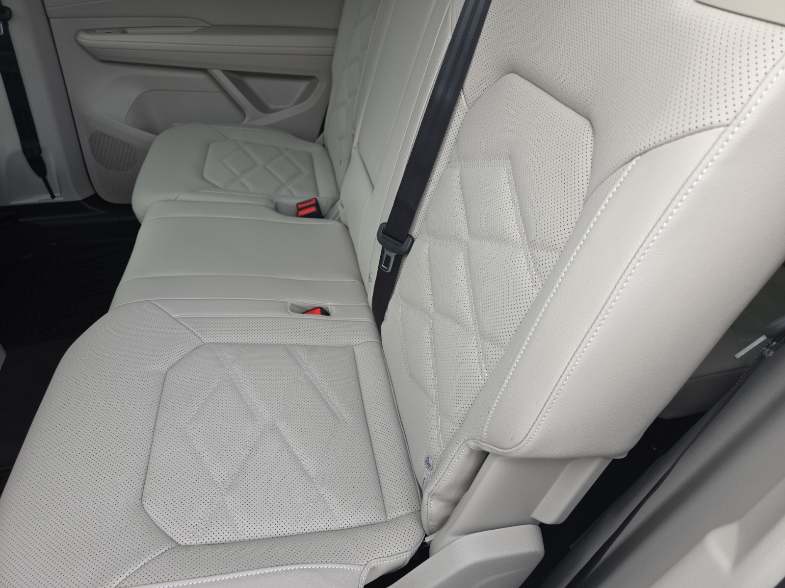new 2026 Volkswagen Atlas car