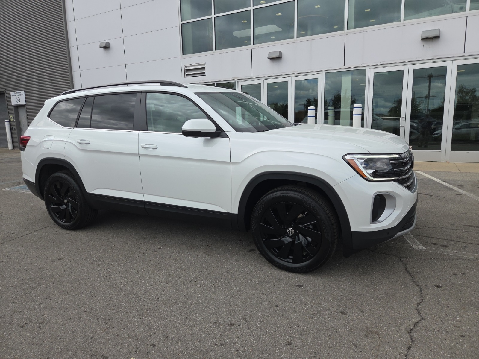 new 2026 Volkswagen Atlas car