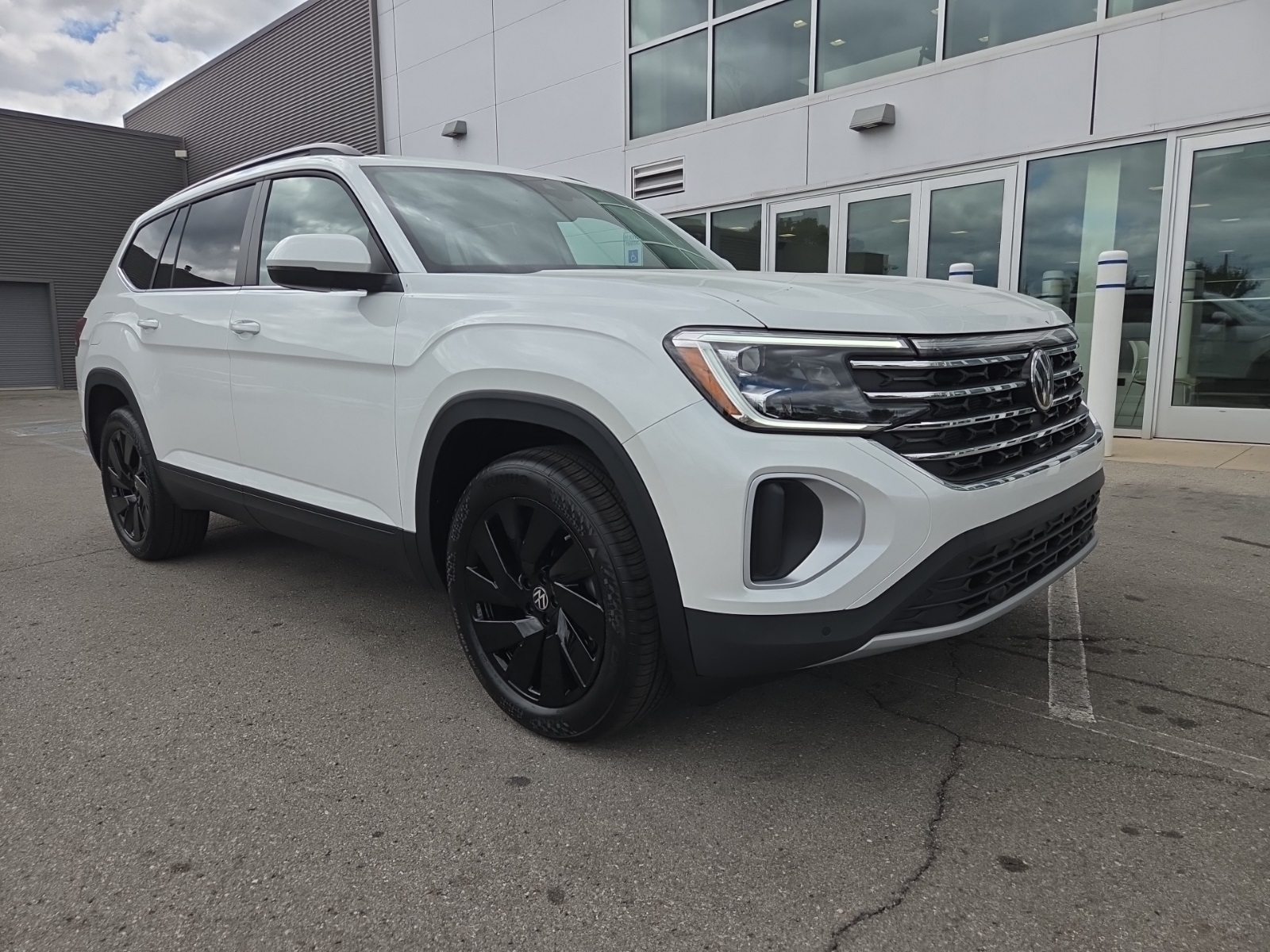 new 2026 Volkswagen Atlas car