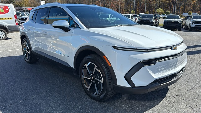 new 2026 Chevrolet Equinox EV car, priced at $47,030