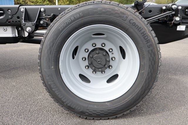 new 2026 Ford F-550SD car, priced at $81,065