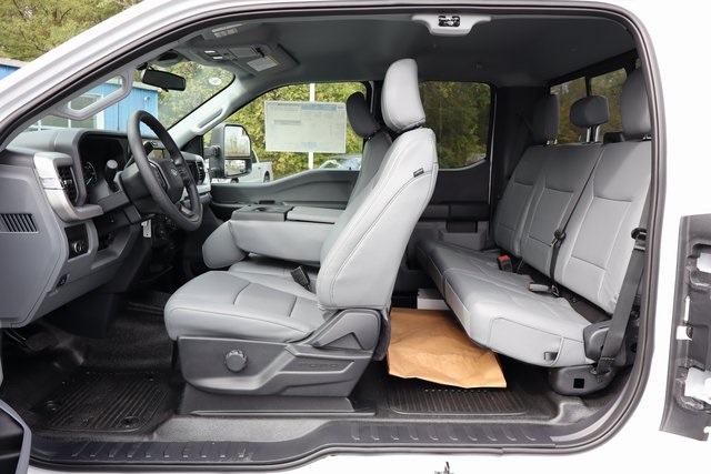 new 2026 Ford F-550SD car, priced at $81,065