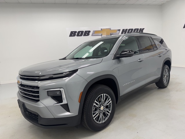 used 2024 Chevrolet Traverse car, priced at $42,988