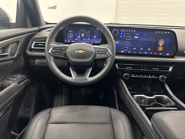 used 2024 Chevrolet Traverse car, priced at $42,988