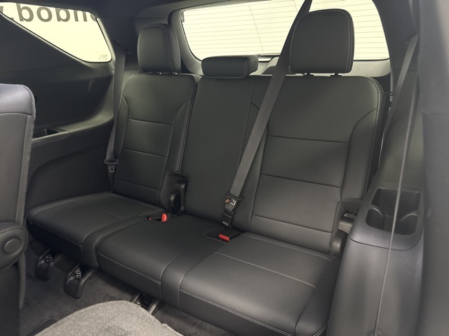 used 2024 Chevrolet Traverse car, priced at $42,988