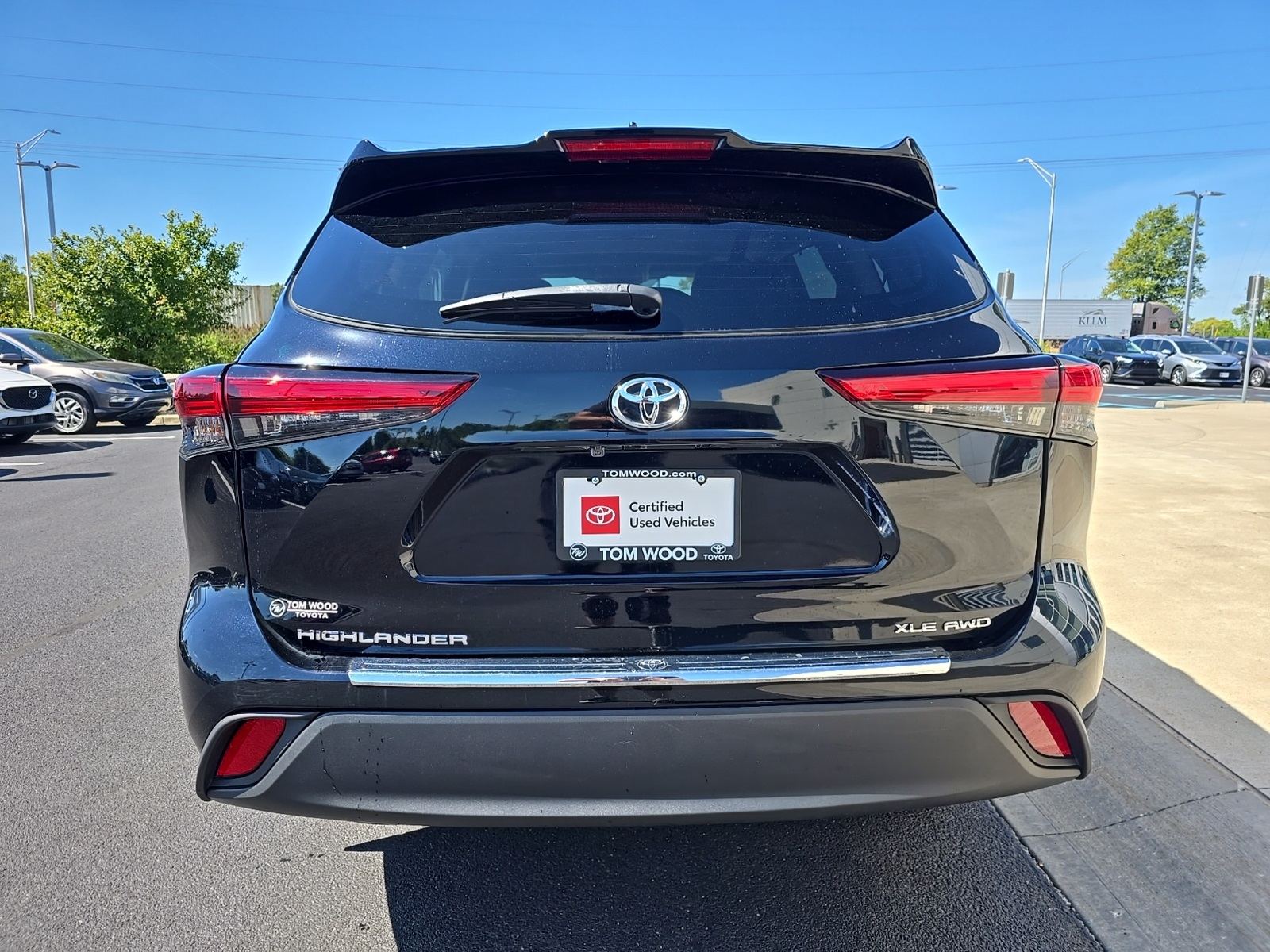 used 2023 Toyota Highlander car, priced at $38,179