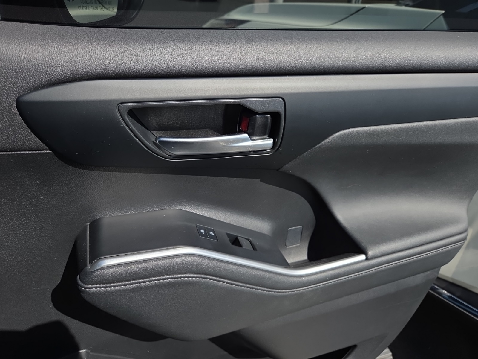 used 2023 Toyota Highlander car, priced at $38,179