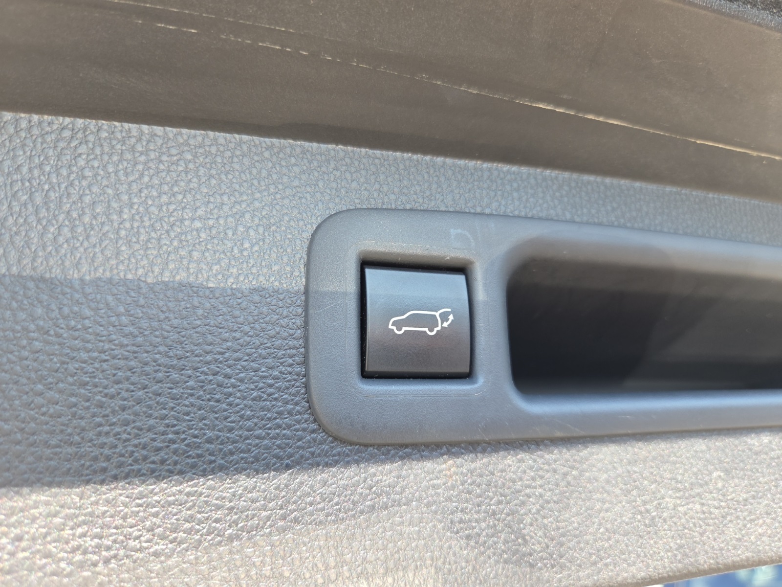 used 2023 Toyota Highlander car, priced at $38,179