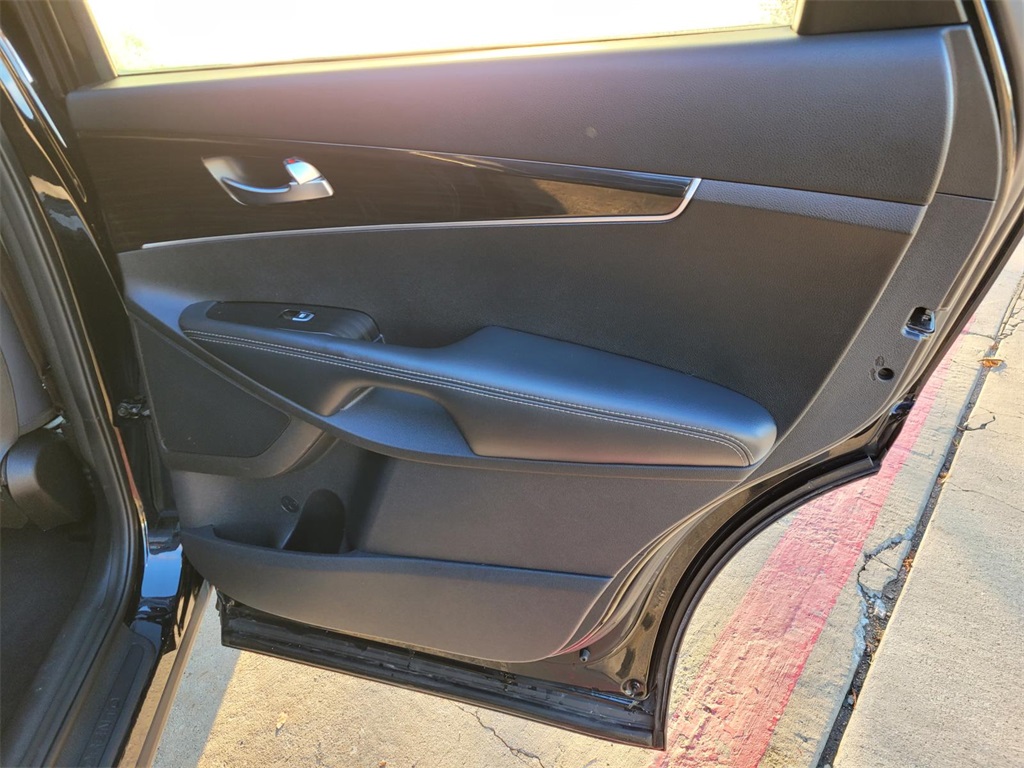 used 2020 Kia Sorento car, priced at $15,700