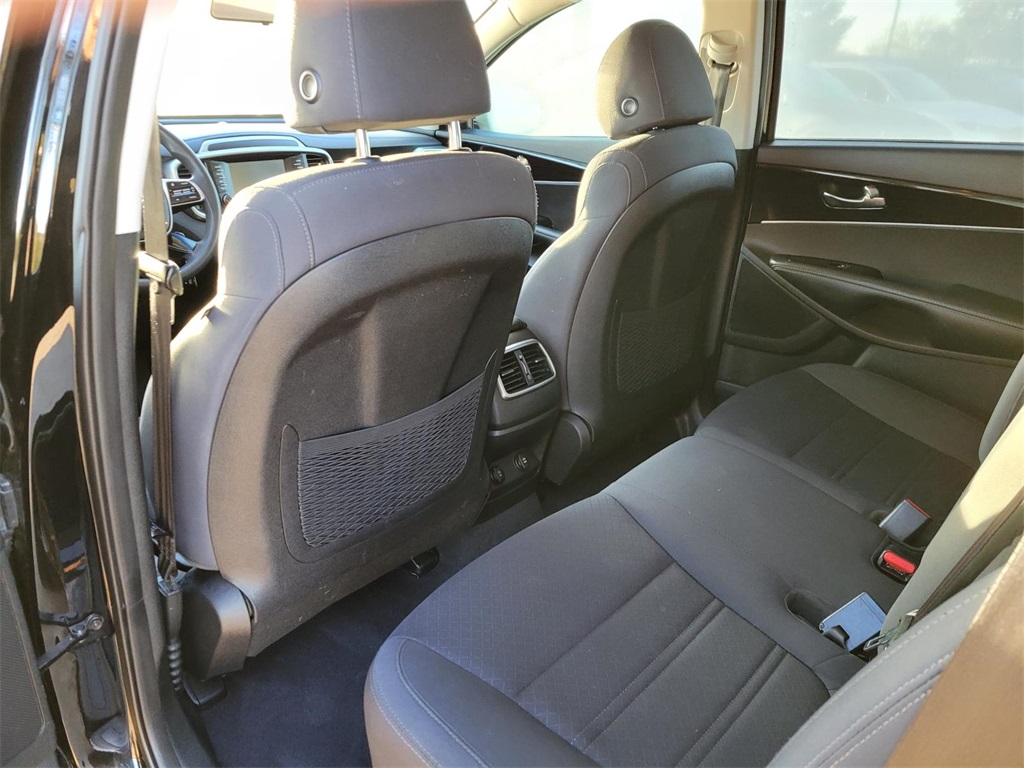 used 2020 Kia Sorento car, priced at $15,700