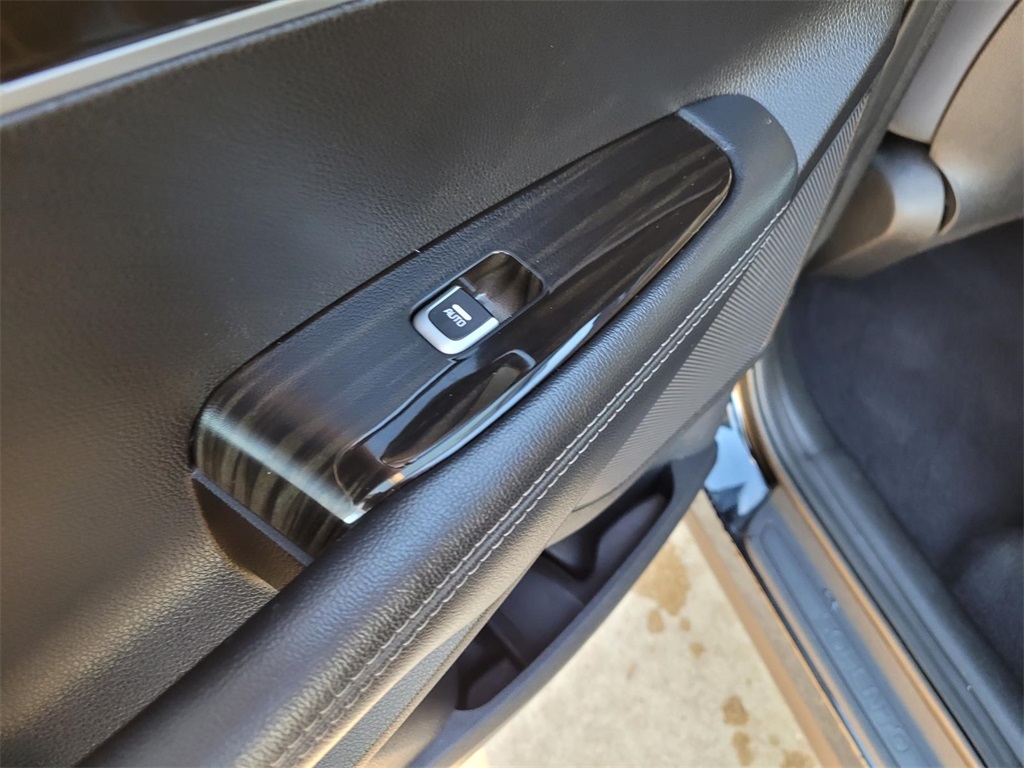 used 2020 Kia Sorento car, priced at $15,700