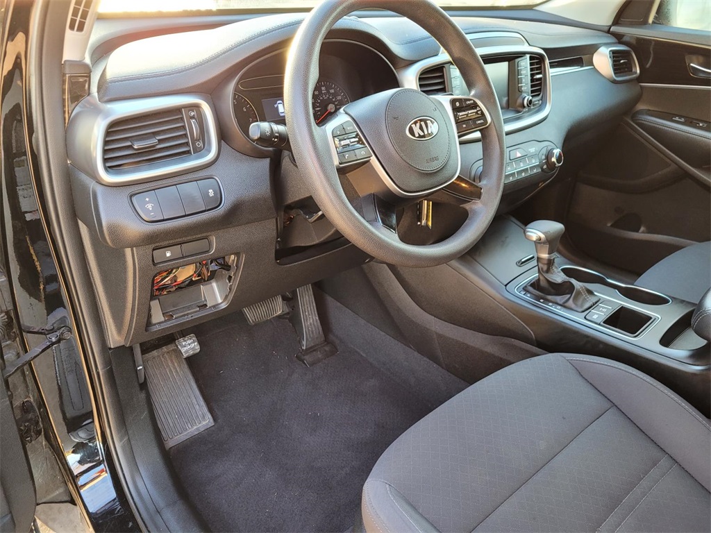 used 2020 Kia Sorento car, priced at $15,700