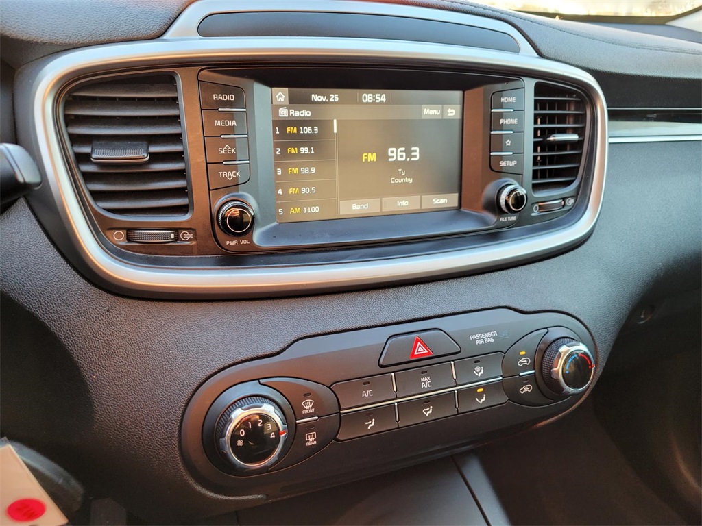 used 2020 Kia Sorento car, priced at $15,700