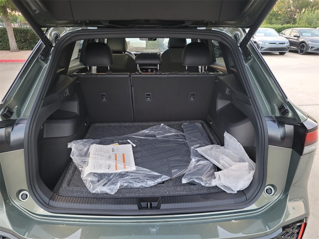 new 2025 Volkswagen Tiguan car, priced at $39,476