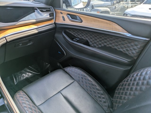 used 2024 Jeep Grand Cherokee L car, priced at $52,822