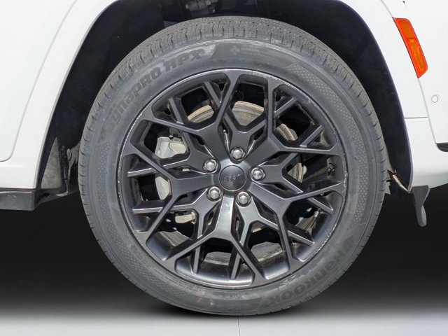 used 2024 Jeep Grand Cherokee L car, priced at $52,822
