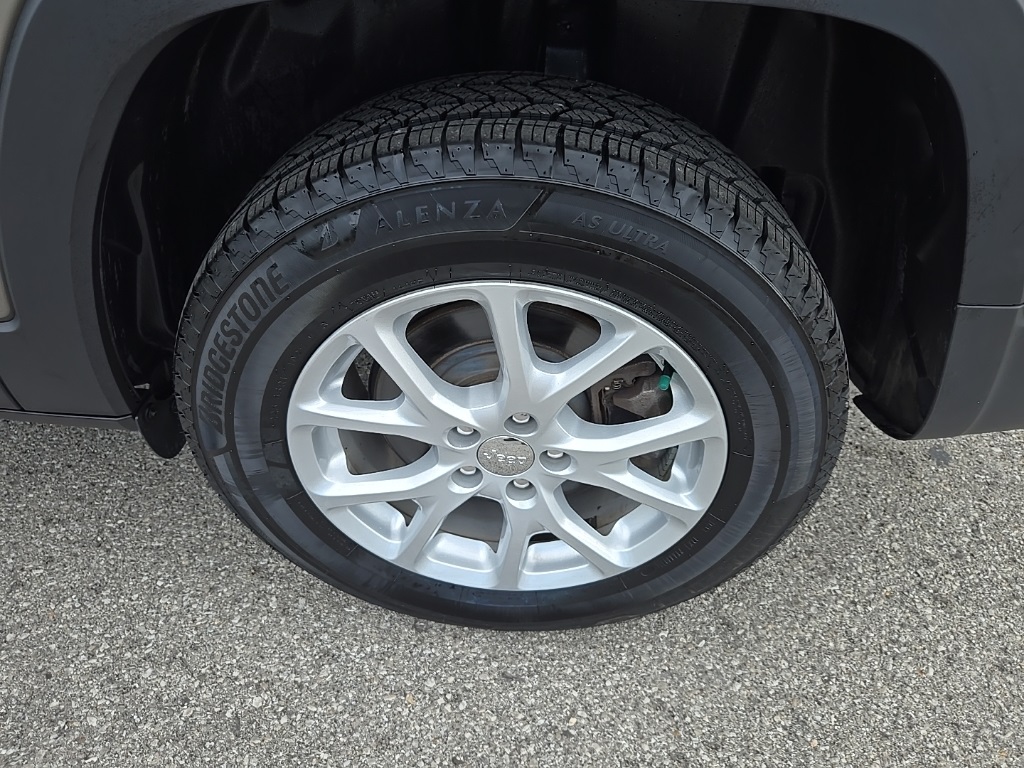 used 2017 Jeep Cherokee car, priced at $11,700