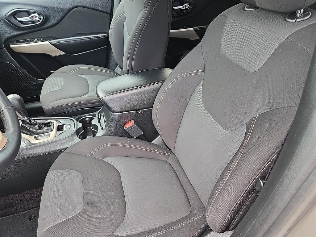 used 2017 Jeep Cherokee car, priced at $11,700