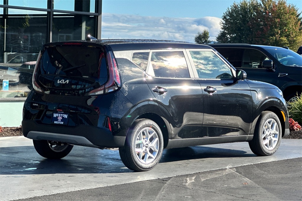 new 2025 Kia Soul car, priced at $22,970