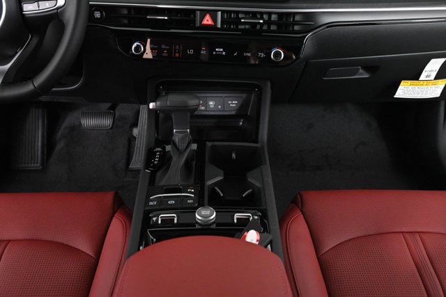 new 2025 Kia K5 car, priced at $31,925