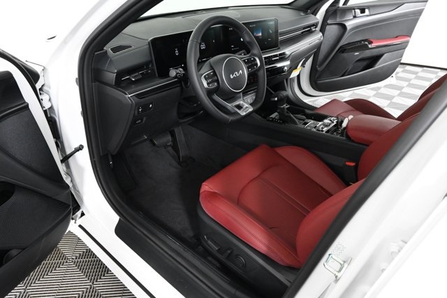 new 2025 Kia K5 car, priced at $31,925