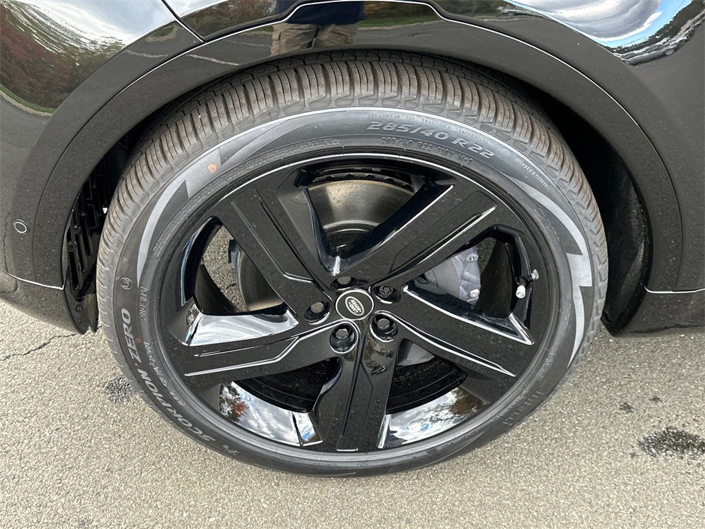 new 2026 Land Rover Discovery car, priced at $80,940