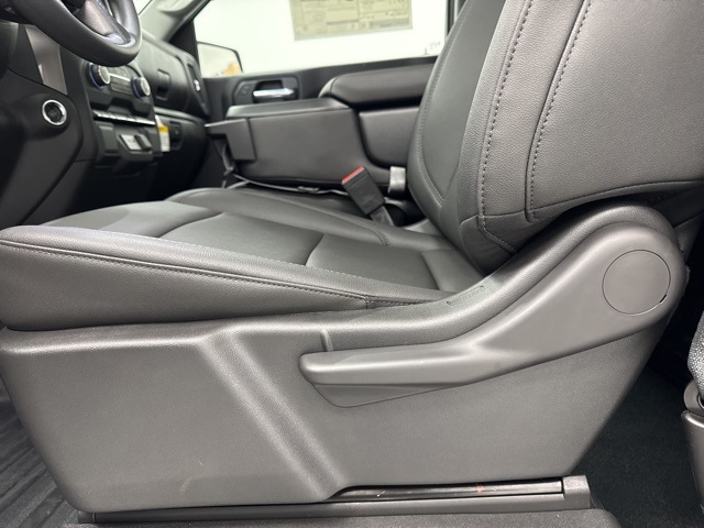 new 2026 Chevrolet Silverado 1500 car, priced at $43,032