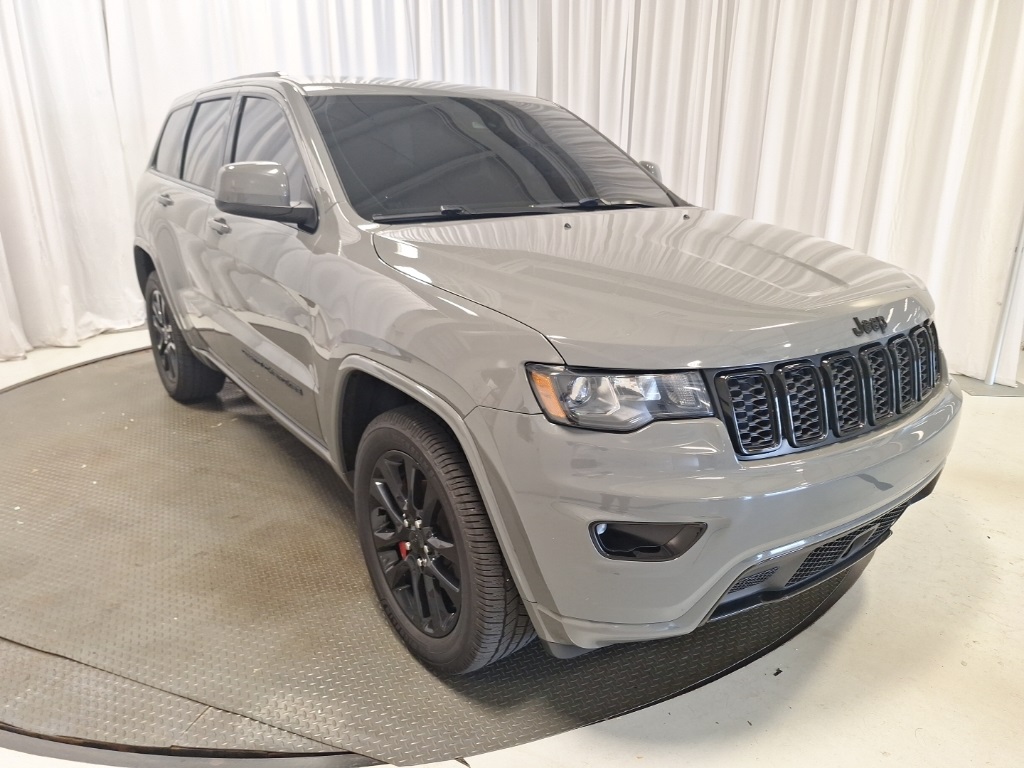 used 2020 Jeep Grand Cherokee car, priced at $19,499