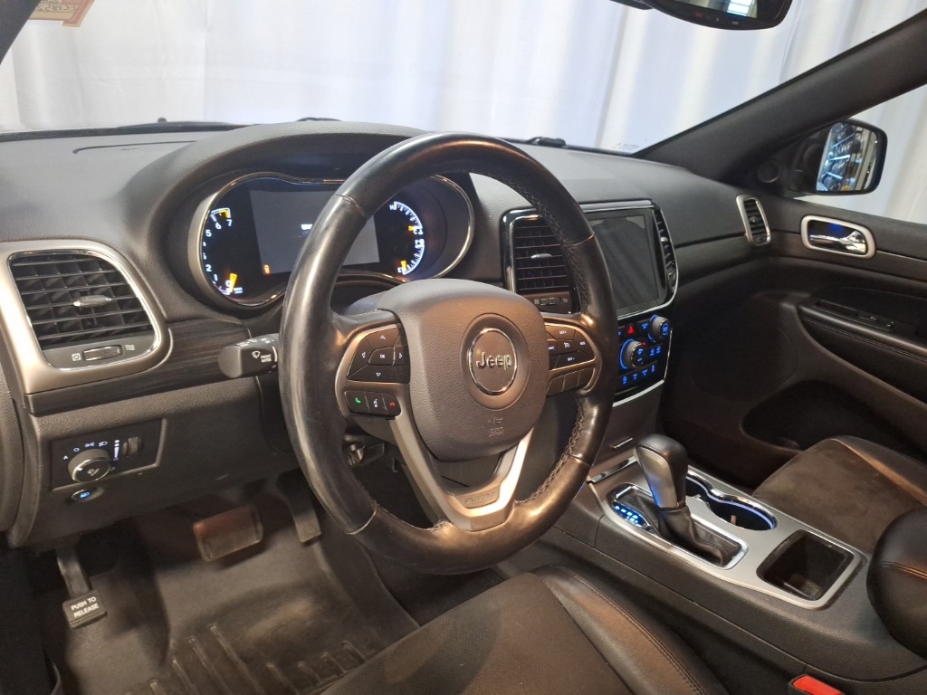 used 2020 Jeep Grand Cherokee car, priced at $19,499