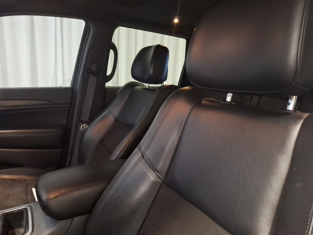 used 2020 Jeep Grand Cherokee car, priced at $19,499