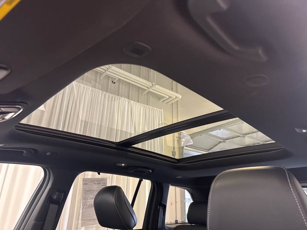 used 2025 Jeep Grand Cherokee car, priced at $42,000