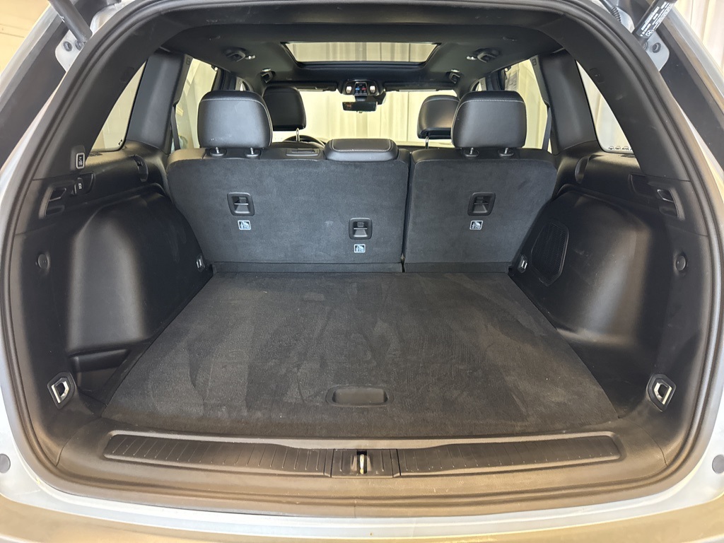 used 2025 Jeep Grand Cherokee car, priced at $42,000