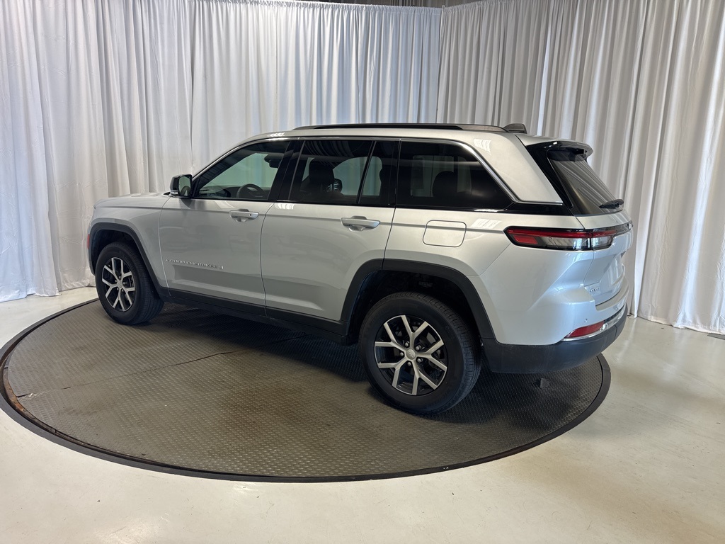used 2025 Jeep Grand Cherokee car, priced at $42,000