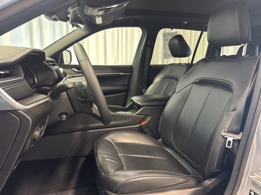 used 2025 Jeep Grand Cherokee car, priced at $42,000