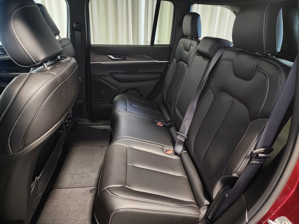 new 2025 Jeep Grand Cherokee car, priced at $43,631