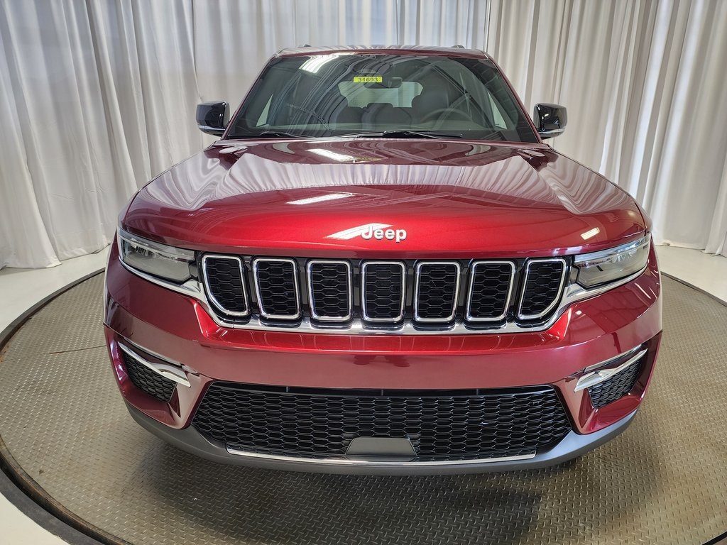 new 2025 Jeep Grand Cherokee car, priced at $43,631