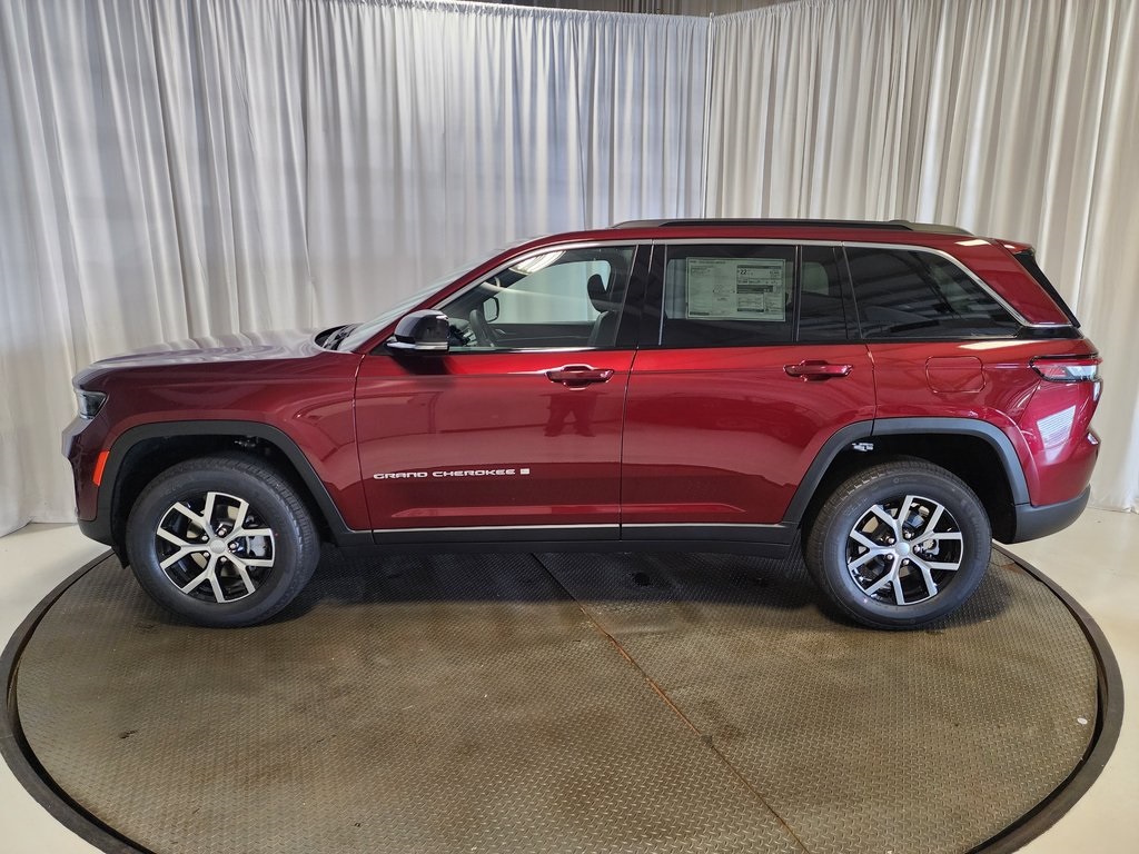 new 2025 Jeep Grand Cherokee car, priced at $43,631