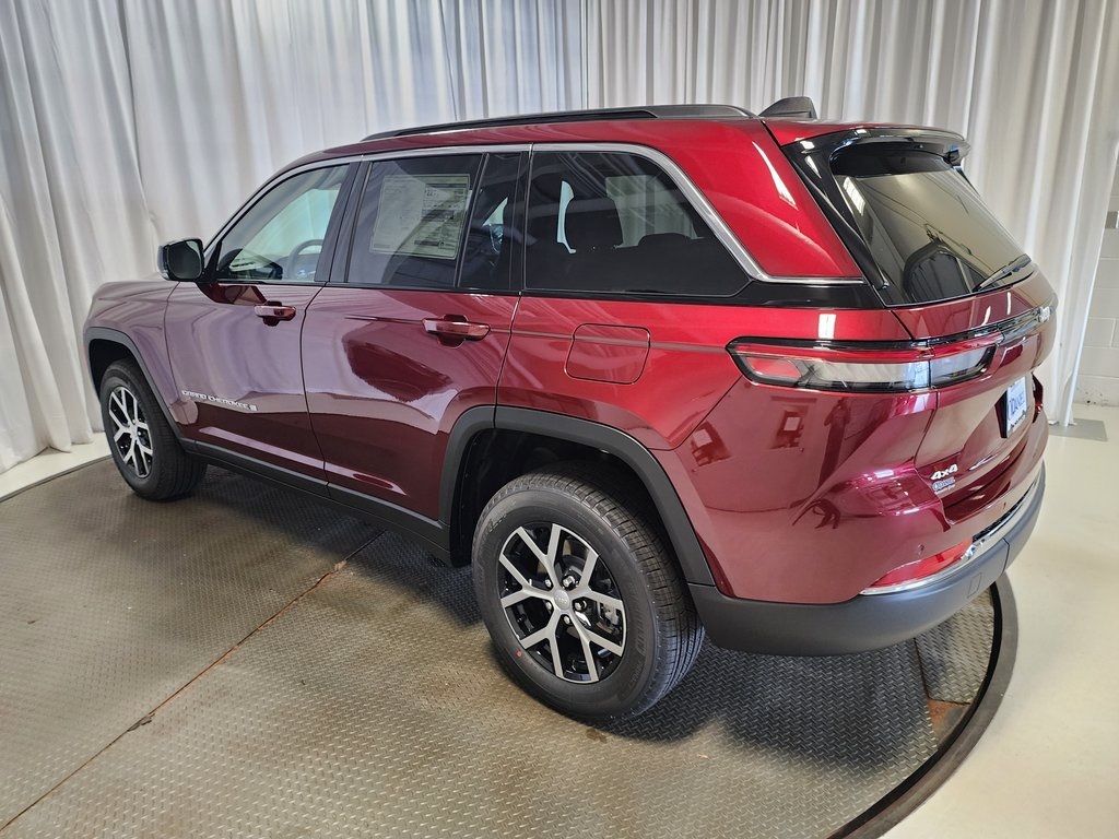 new 2025 Jeep Grand Cherokee car, priced at $43,631