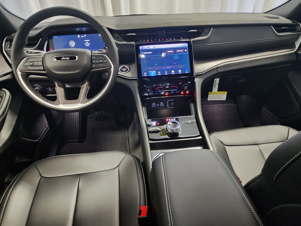 new 2025 Jeep Grand Cherokee car, priced at $43,631