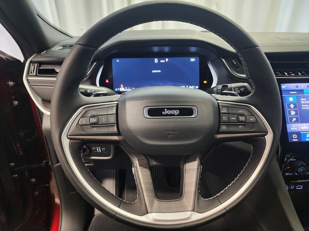 new 2025 Jeep Grand Cherokee car, priced at $43,631