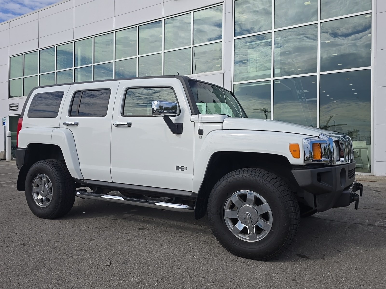 used 2007 Hummer H3 car, priced at $10,000