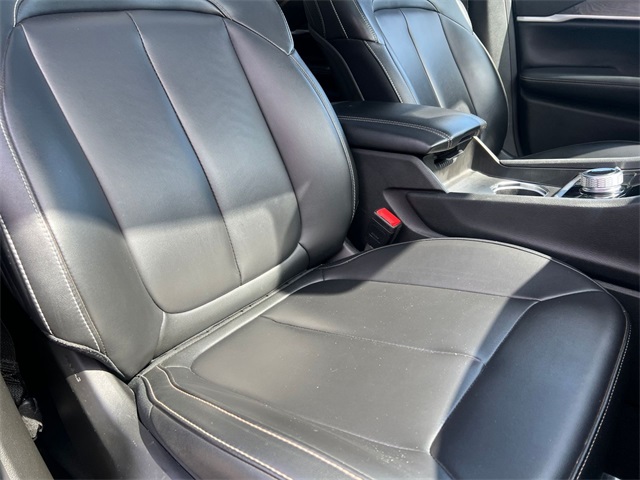 used 2024 Jeep Grand Cherokee car, priced at $31,911