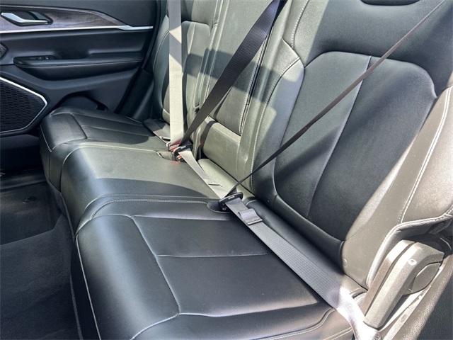used 2024 Jeep Grand Cherokee car, priced at $31,911