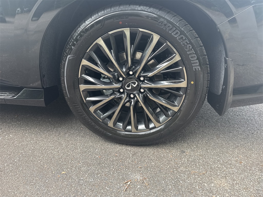 new 2026 INFINITI QX80 car, priced at $116,655