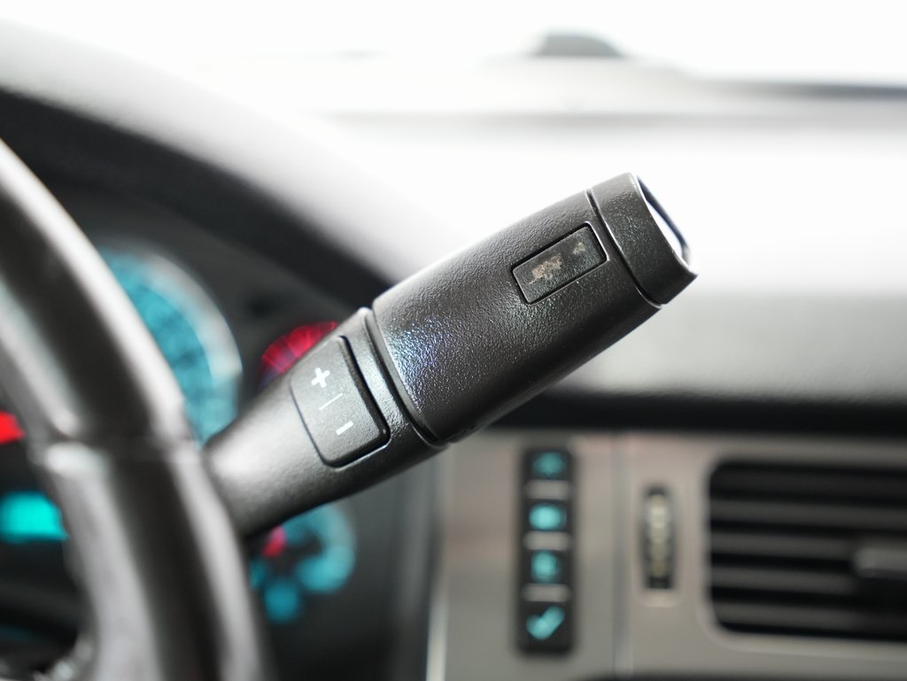 used 2010 Chevrolet Avalanche 1500 car, priced at $6,000