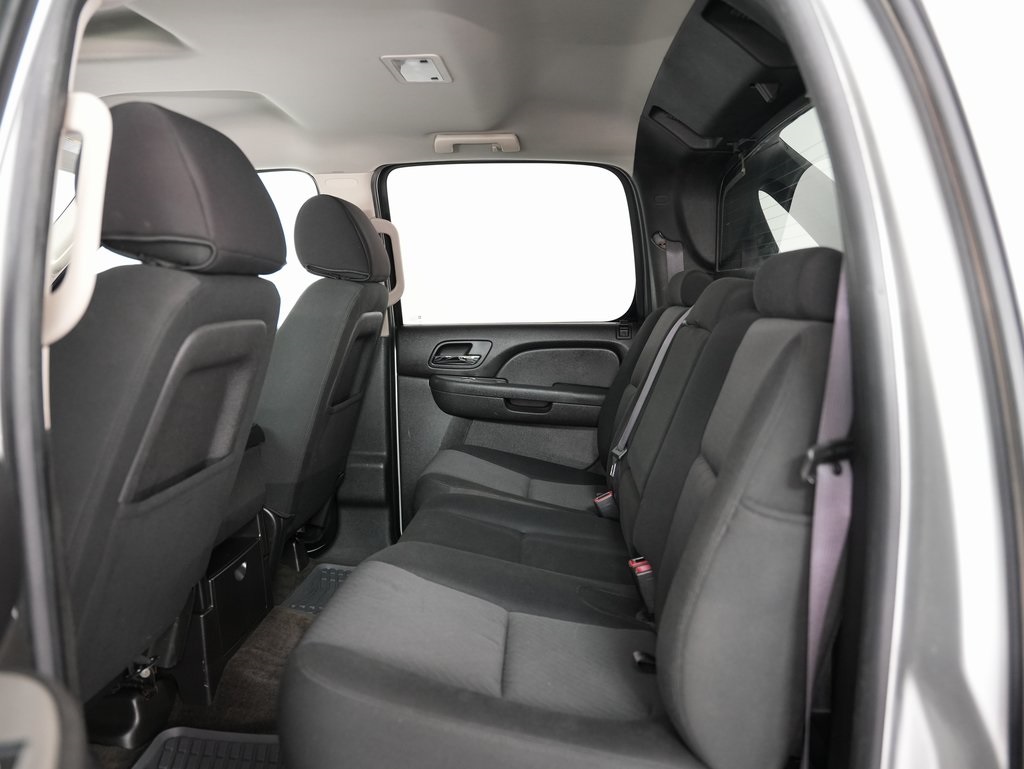 used 2010 Chevrolet Avalanche 1500 car, priced at $6,000