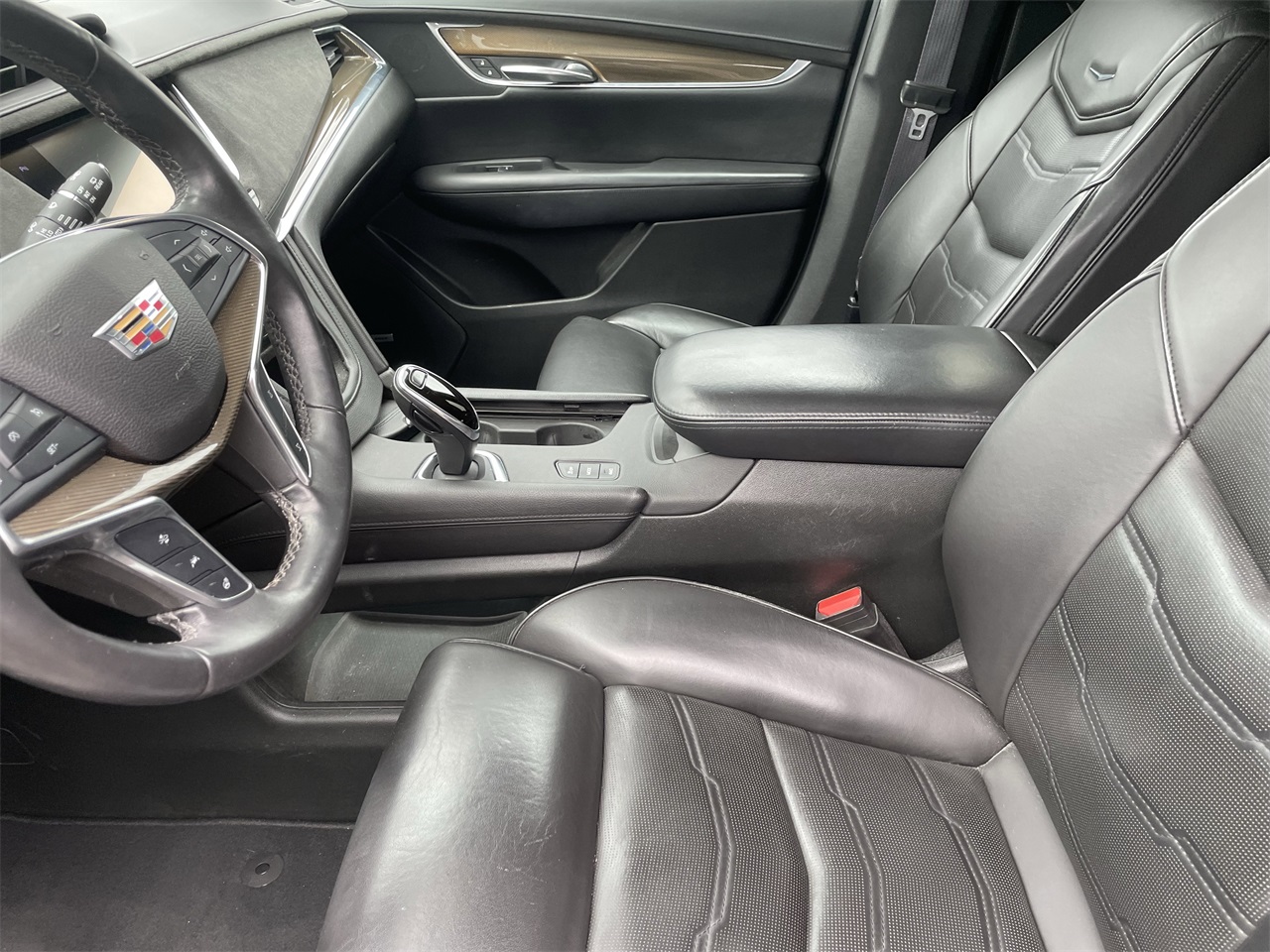 used 2017 Cadillac XT5 car, priced at $17,800
