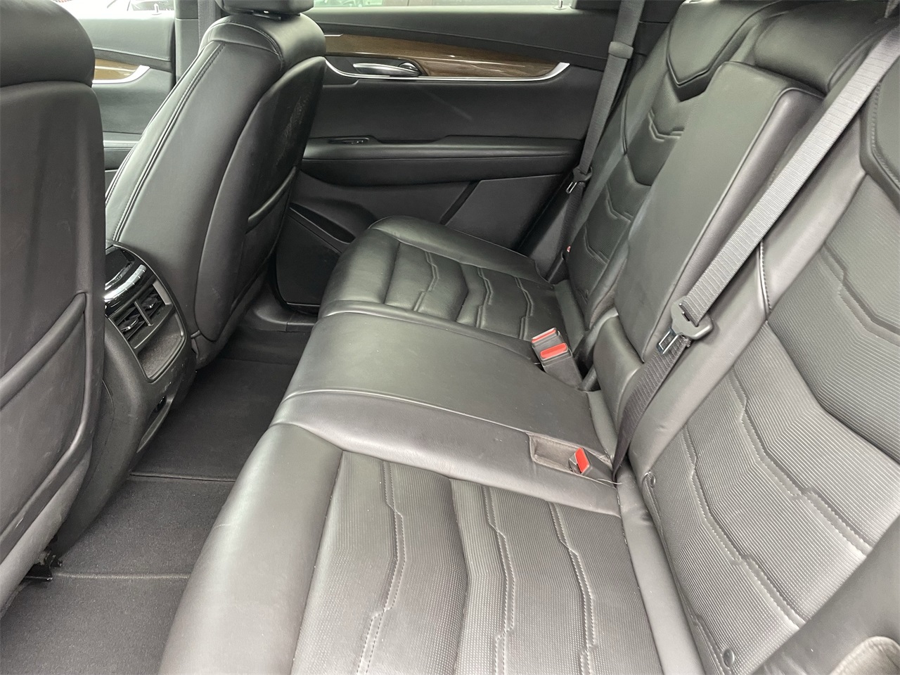 used 2017 Cadillac XT5 car, priced at $17,800